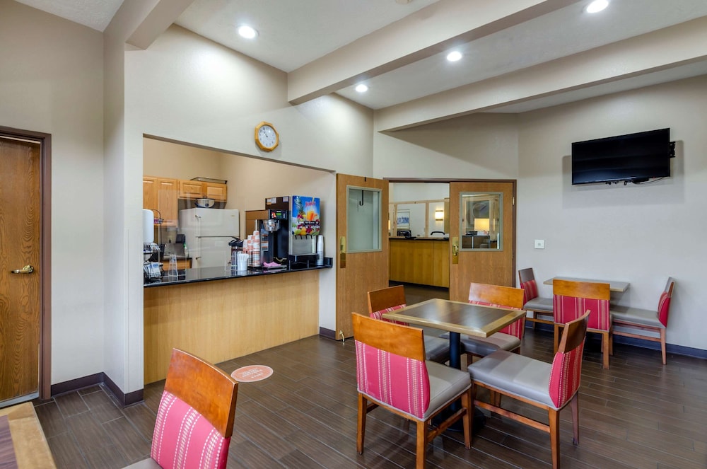 Comfort Inn Atkins 30/37