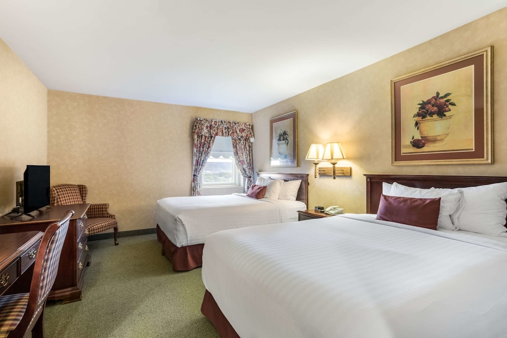 Traditions Hotel Spa Ascend Hotel Collection 8/35