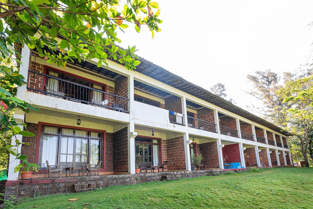 Lotus Eco Beach Resort, Murud Beach-Dapoli, District Ratnagiri 8/74