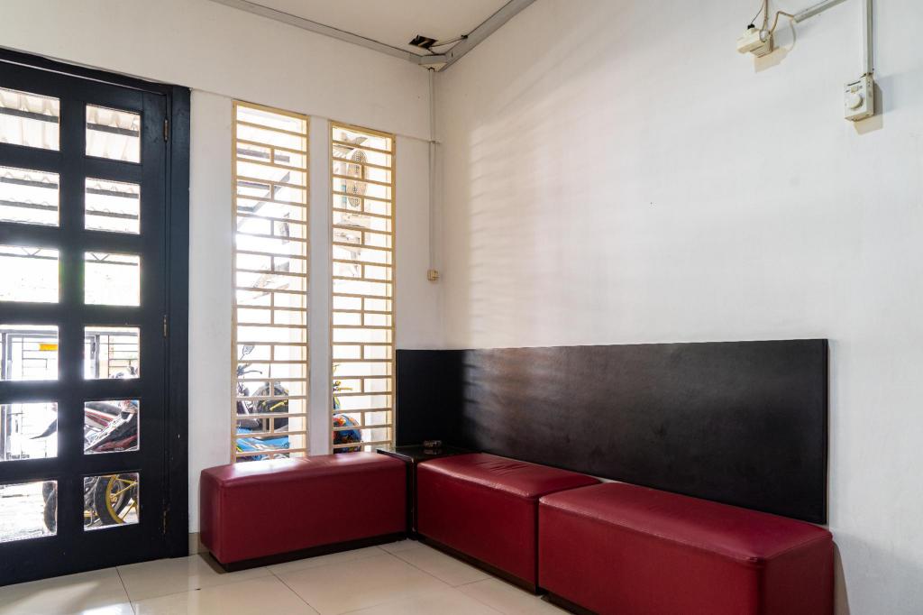 Reddoorz At Kebon Kacang 44/59