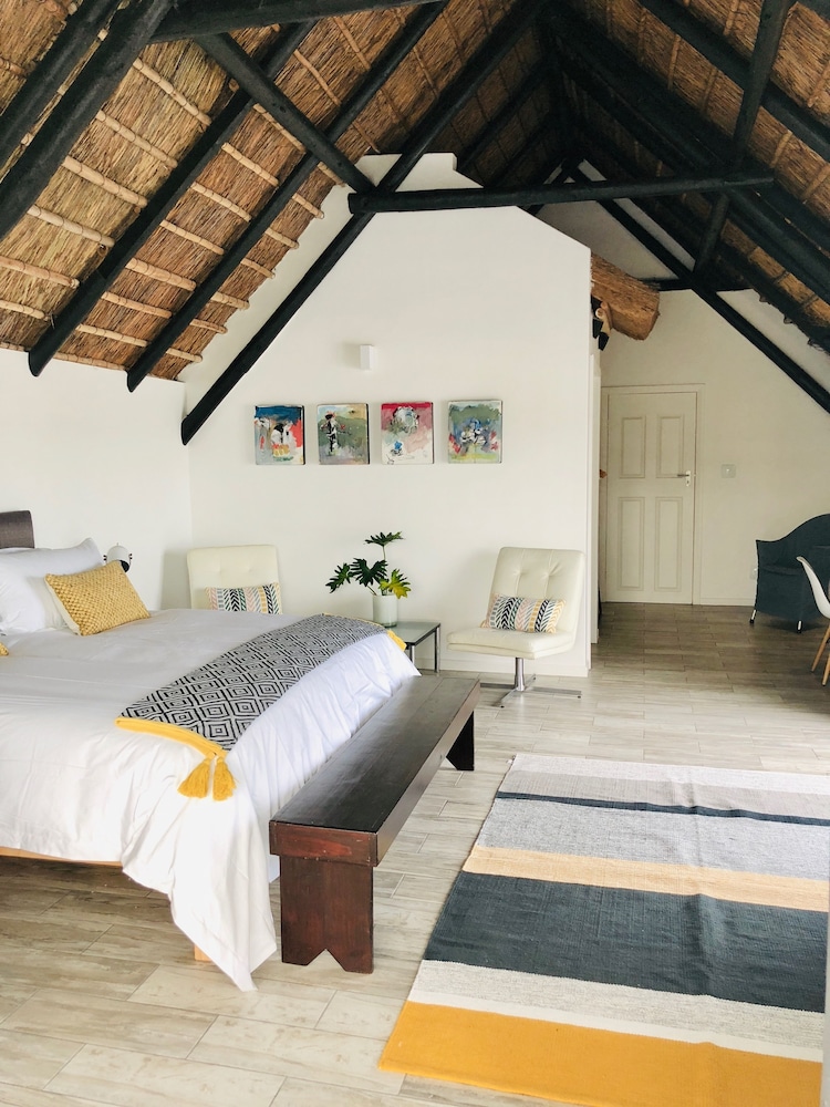 Karee Manor Guesthouse 5/40
