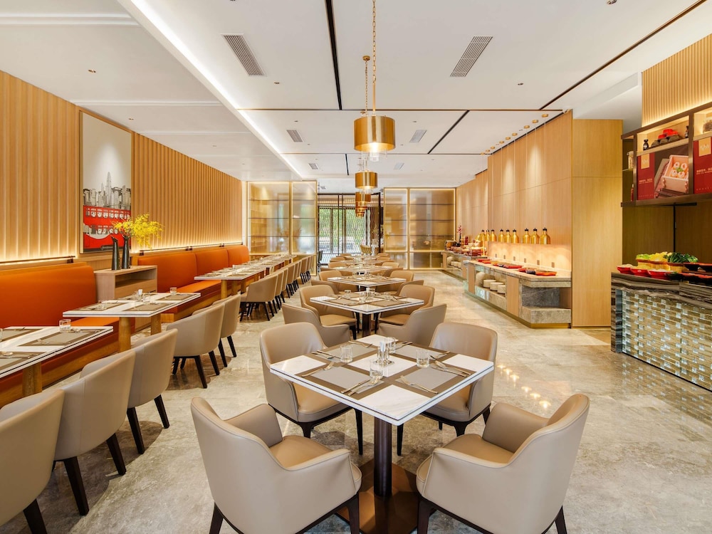 Novotel Shenzhen Bantian 38/50