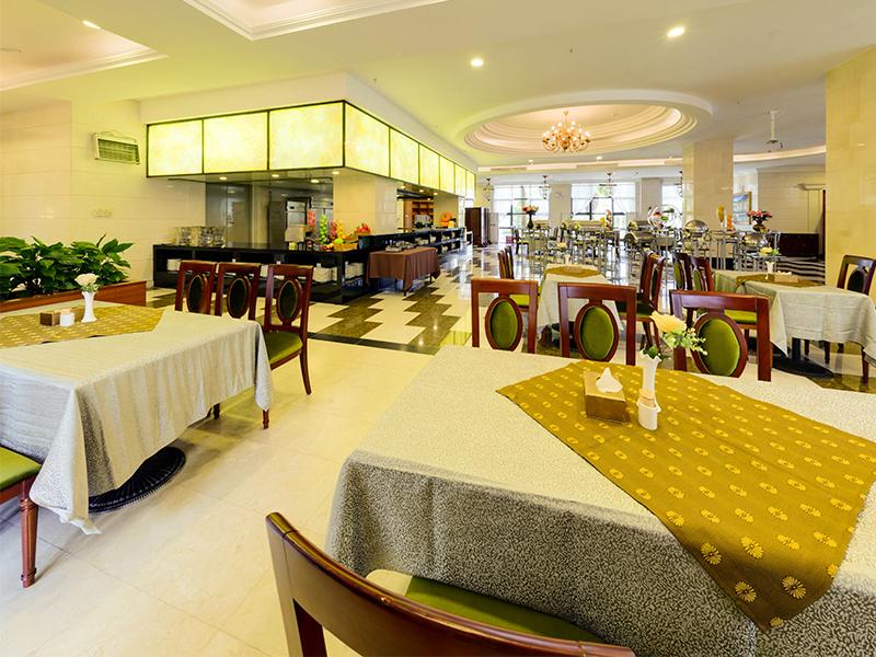 Howard Johnson Hawana Resort 17/23