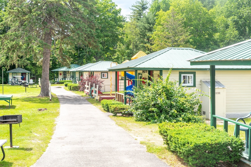 Perrys Motel & Cottages Ltd 37/47