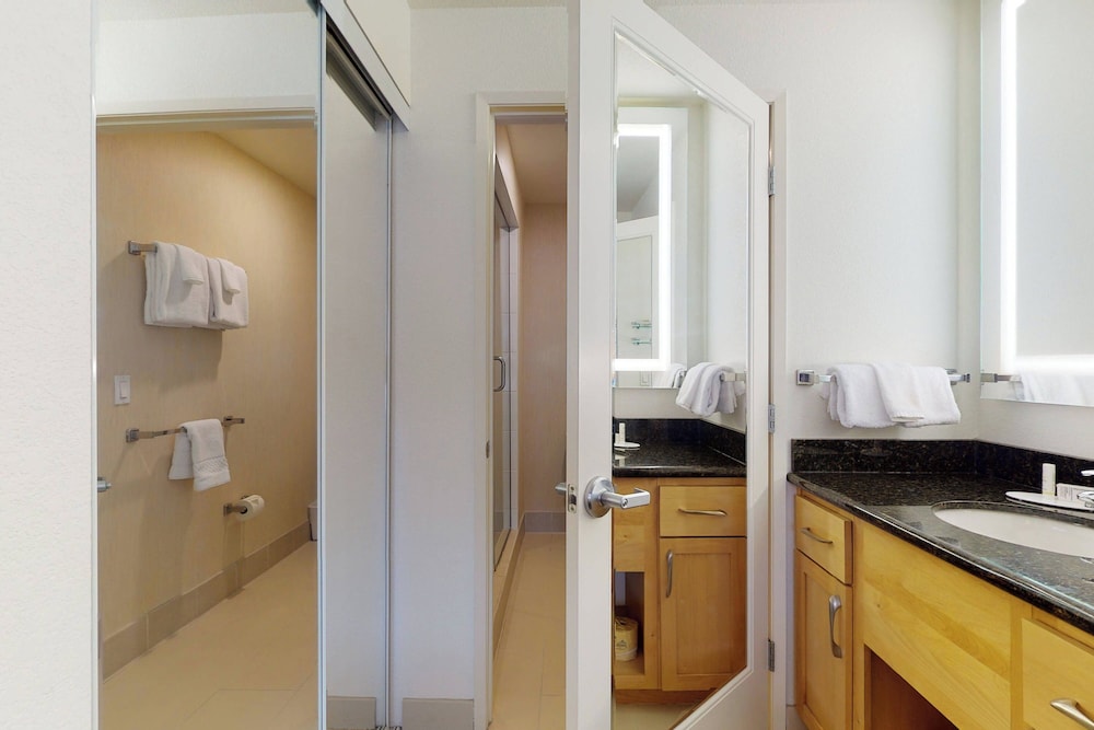 استوديو بسرير كينج مع أريكة لذوي الإعاقة، Residence Inn San Diego Del Mar 2/4