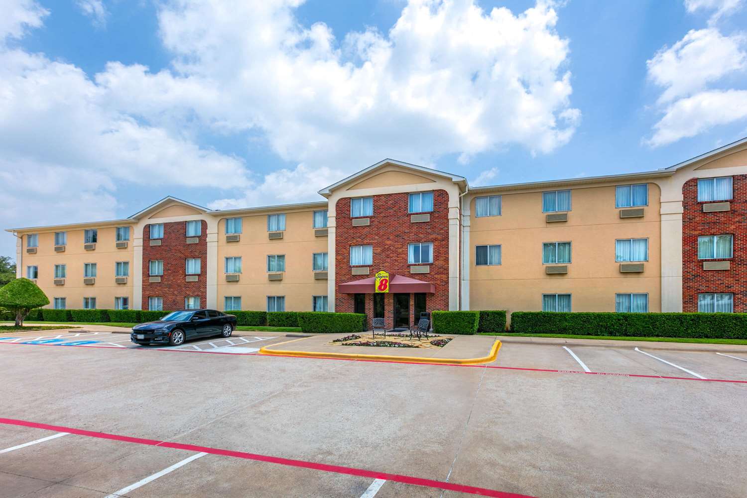 Super 8 By Wyndham Grapevine Dfw Airport Northwest 30/36