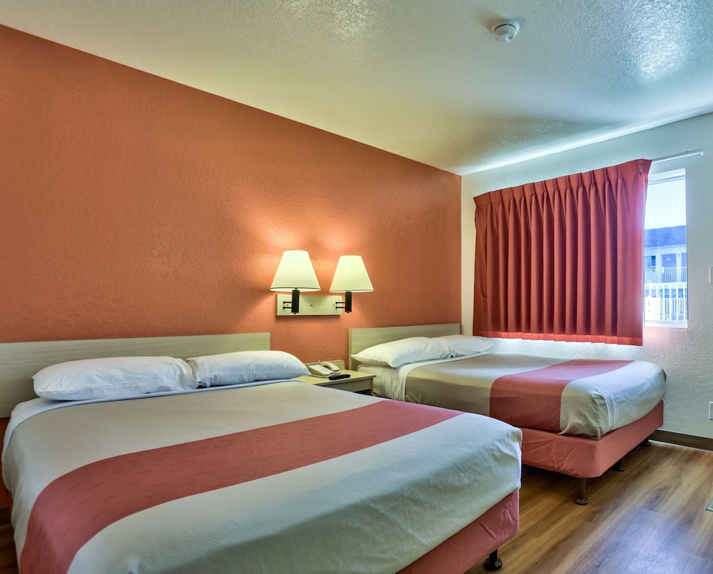 Motel6 Flagstaff, AZ - Butler 32/50