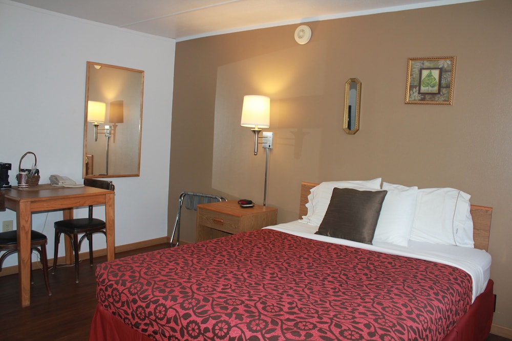 The Brookside Motel 6/37