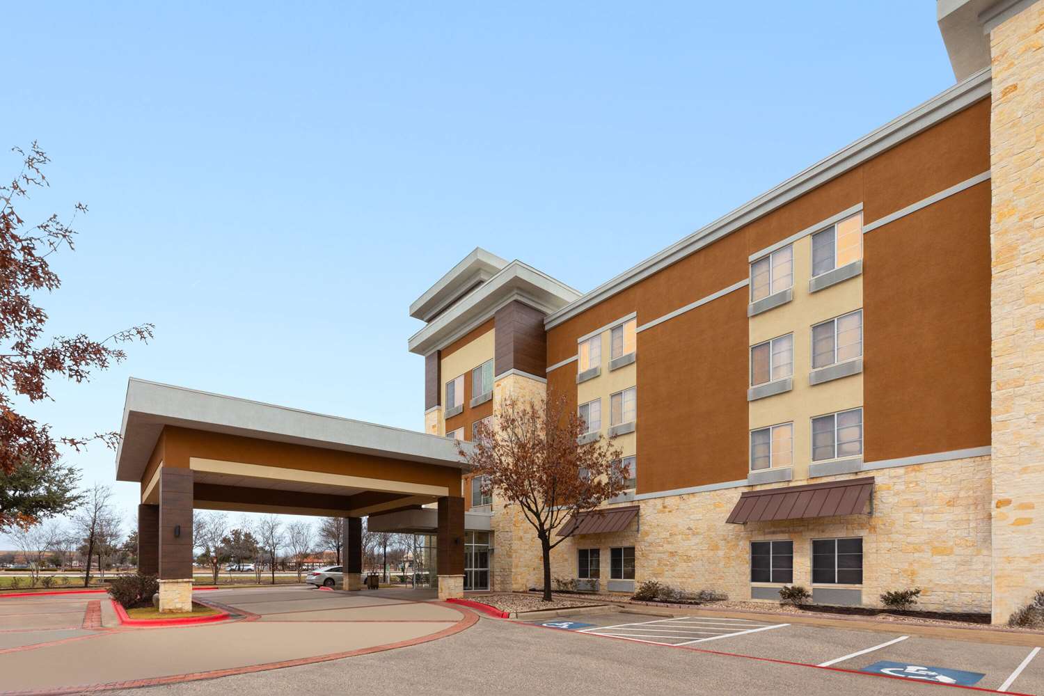 La Quinta Inn & Suites by Wyndham Austin - Cedar Park 45/52