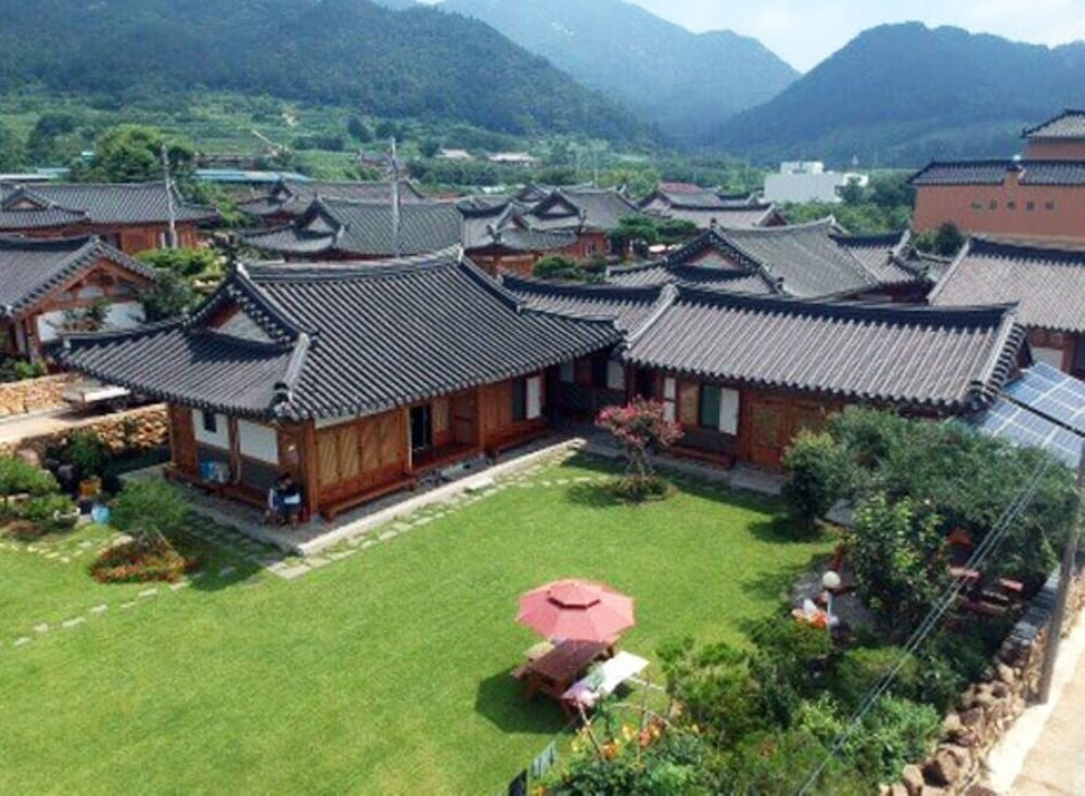 Sun Rise Pension 26/34
