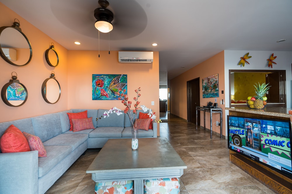 Resorts By Pinnacle 220 55/72