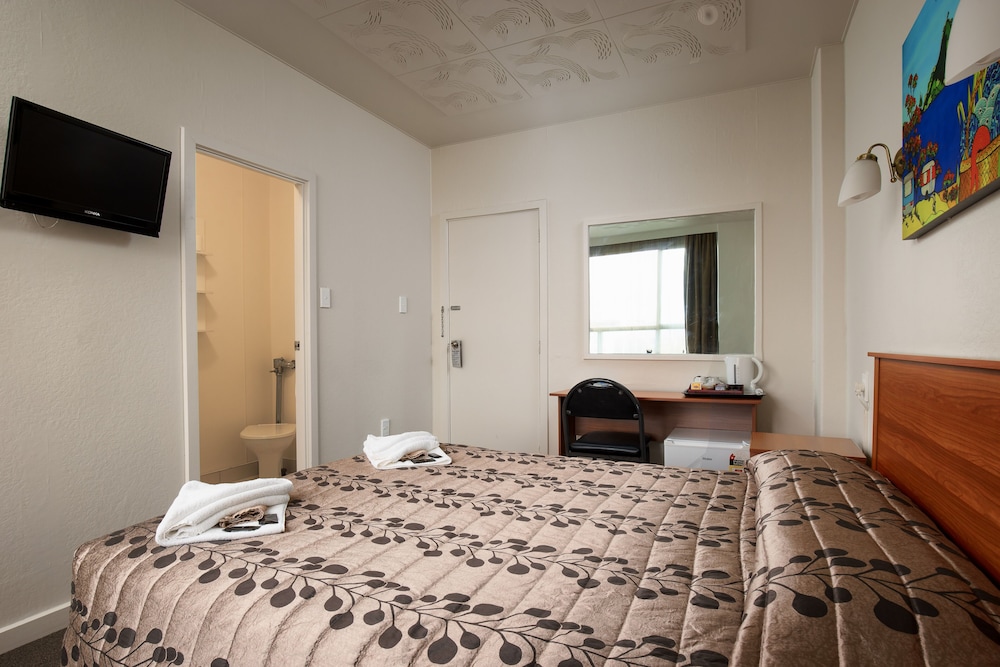Kiwi International Hotel 22/61