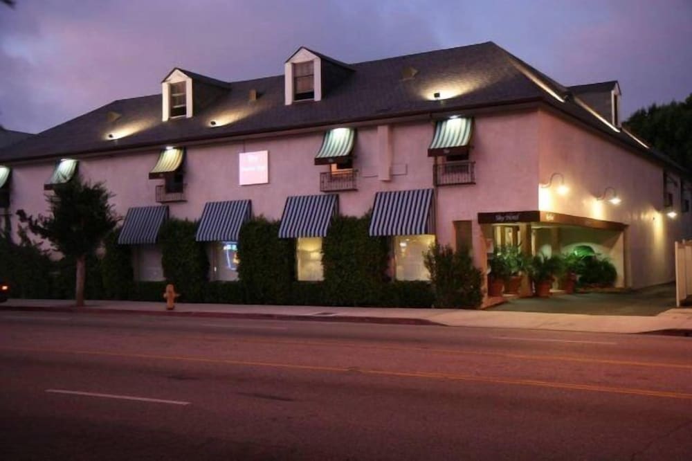 La Sky Boutique 4/70