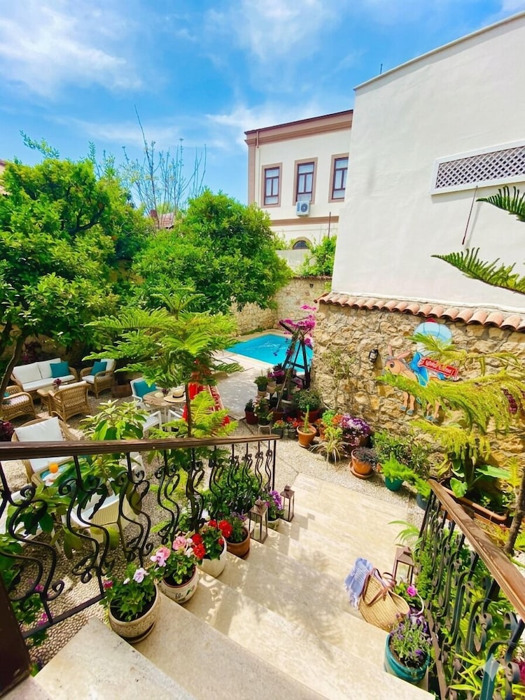 Kaleici Hotel 48/63