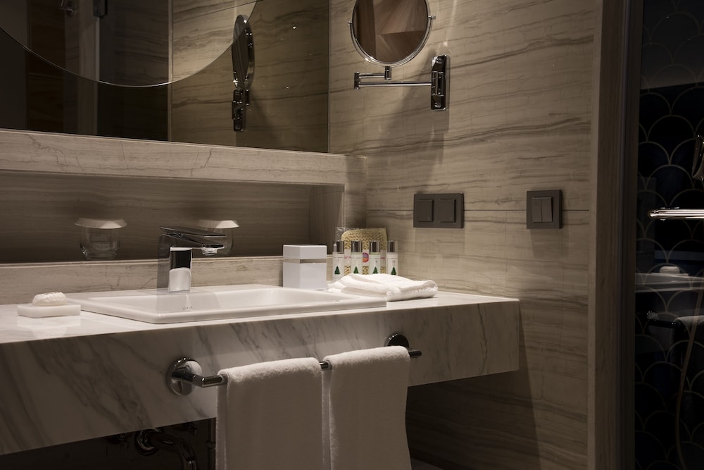 Superior Room Side Sea View، Acanthus and Cennet Barut Collection 7/12