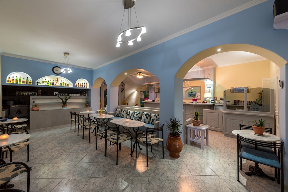 Akis Hotel 33/50