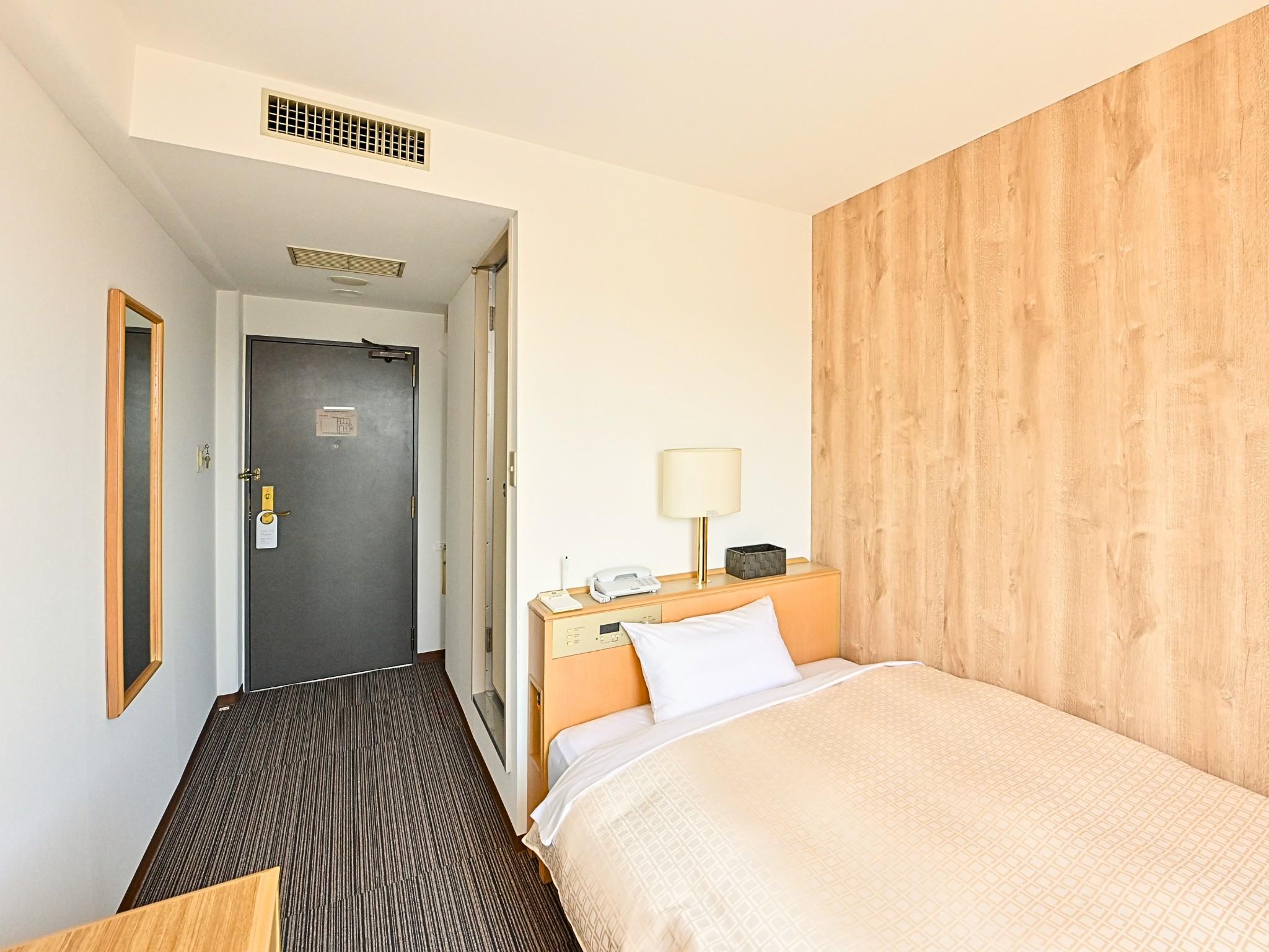 Semi Room, Single, Semi Double Bed
