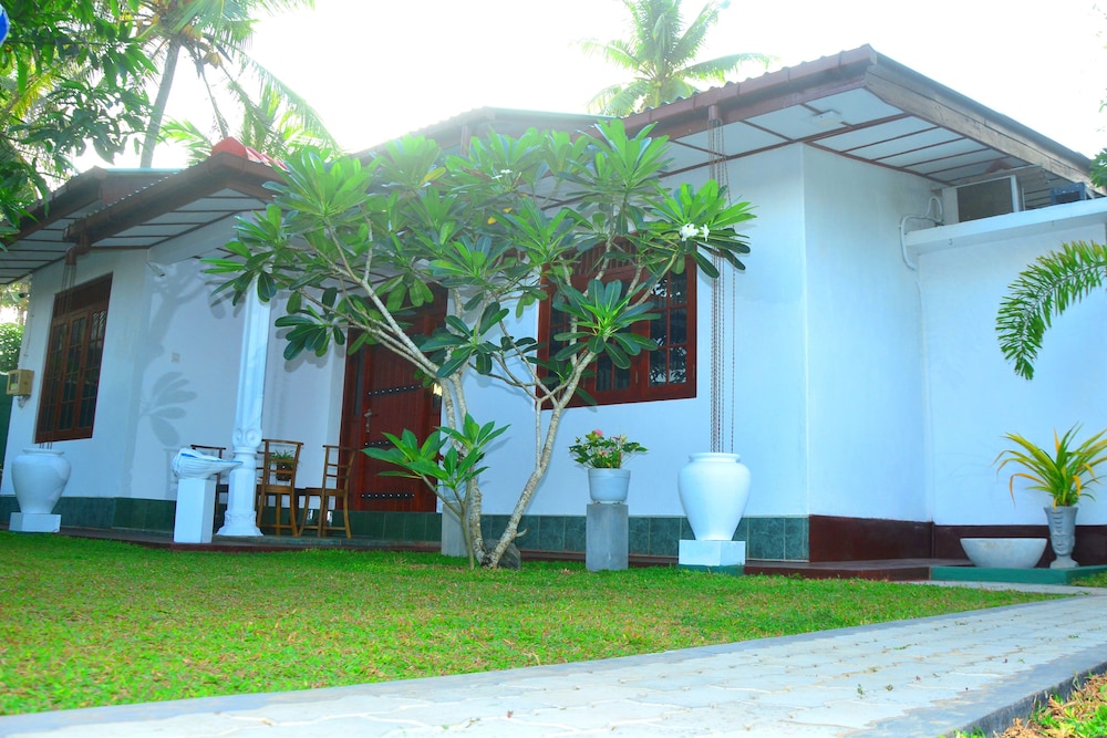 Seasand Villa 17/18
