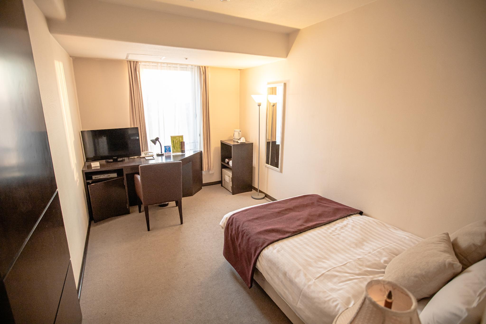 Room, Single, Semi Double Bed, Smoking