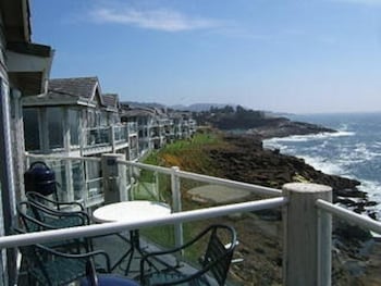 Whale Pointe at Depoe Bay 4/56