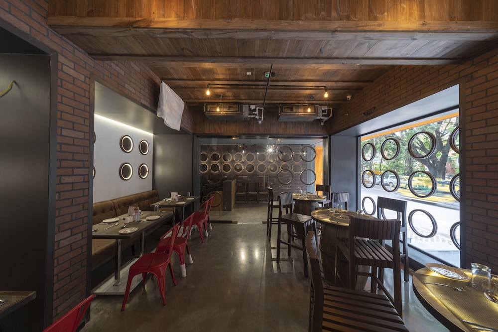 Icon Boutique Hotel by Bhagini 22/33