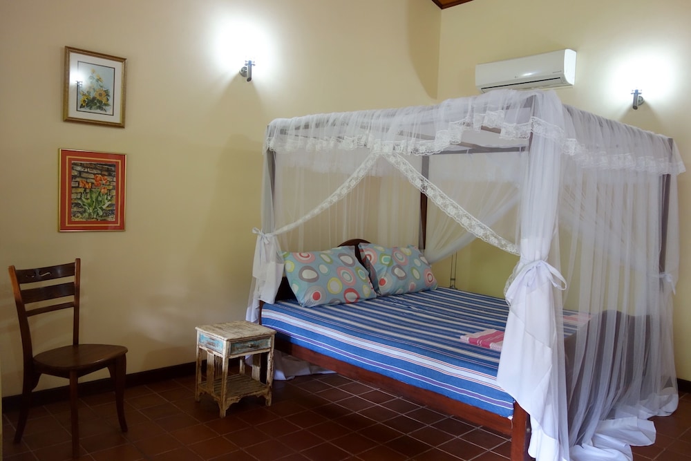 Manel Guesthouse 11/50