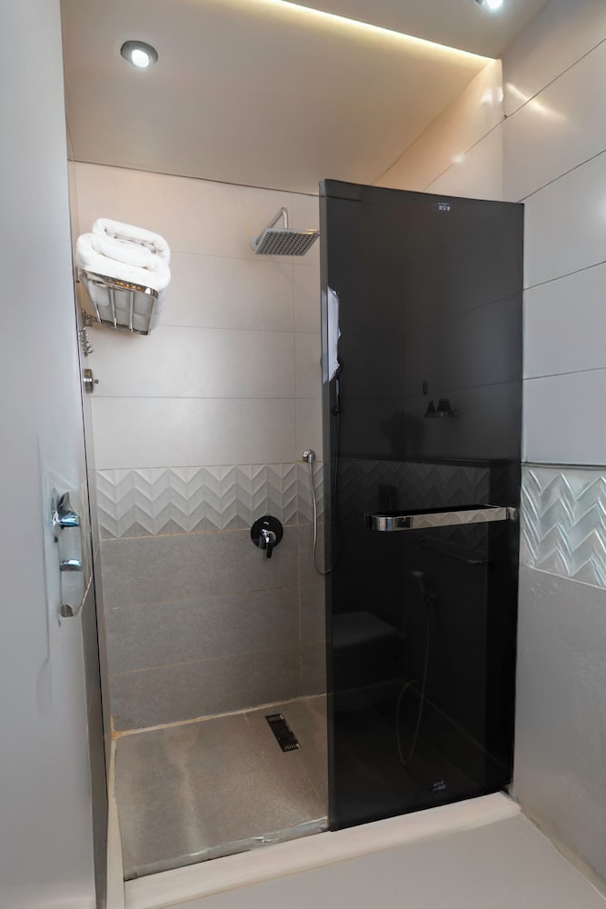 OPAL HOTEL 7/50