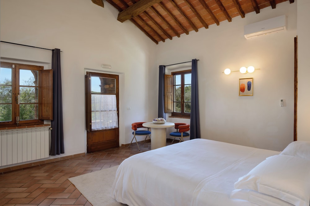 EXECUTIVE, SUITE, DOUBLE BED, GARDEN VIEW, HOT TUB