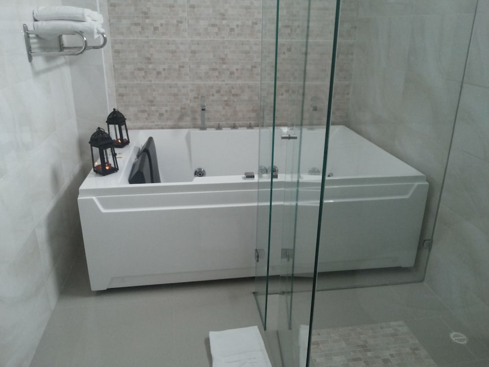 Hotel Ms Ciudad Jardin Plus 63/63