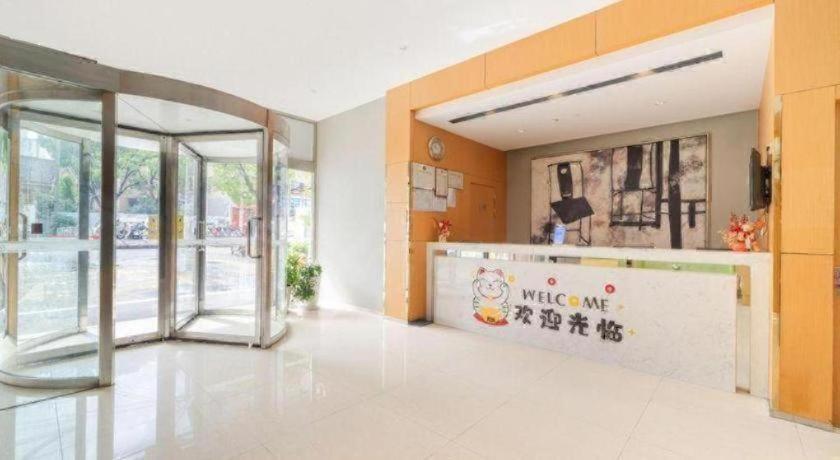 Jinjiang Inn (Shanghai International Tourist Resort Kangxin Highway) 11/50