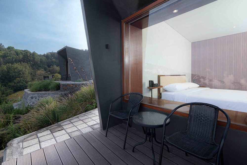كابينة بسرير مزدوج، Artotel Cabin Bromo 3/5