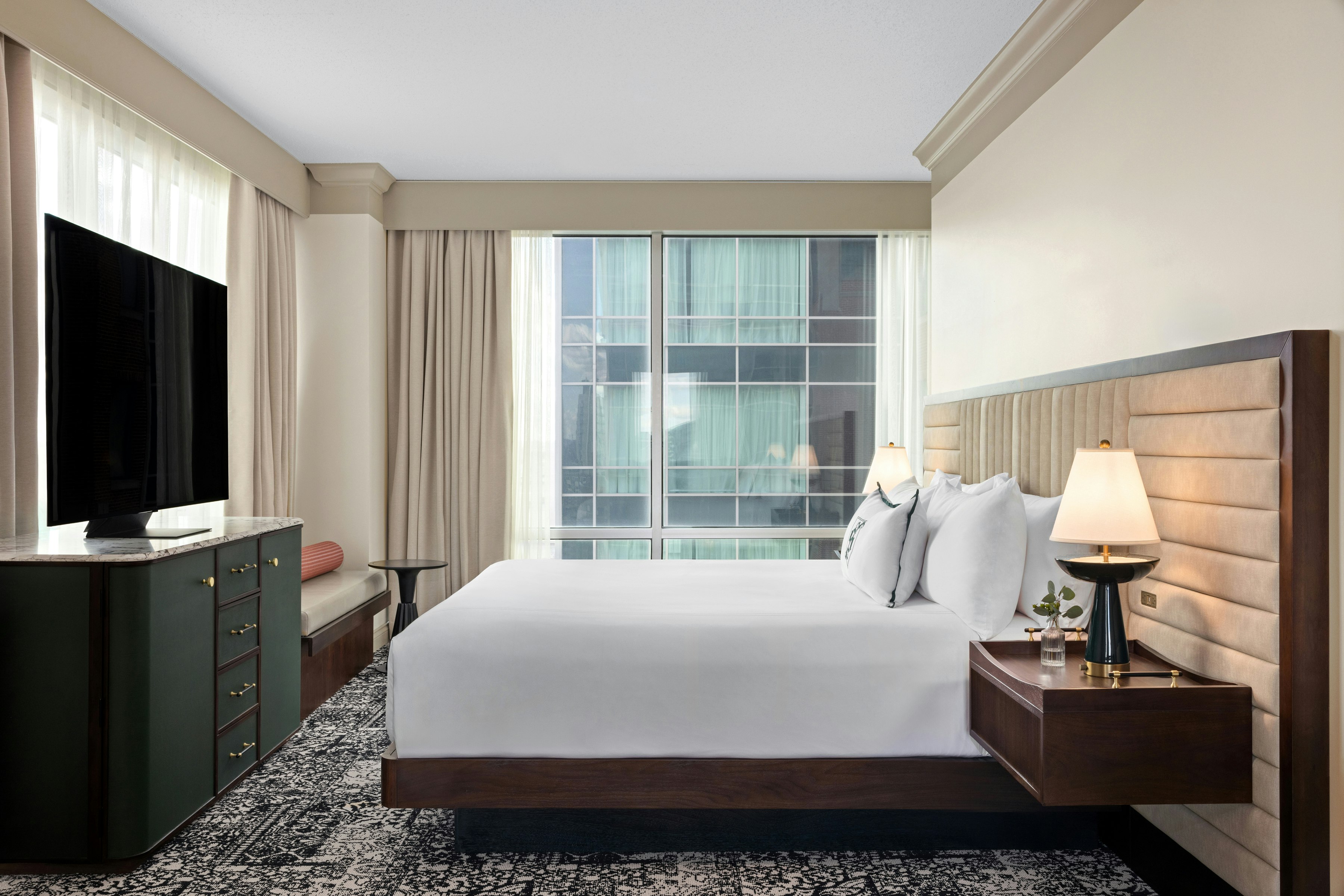 Plaza, Suite, King Bed