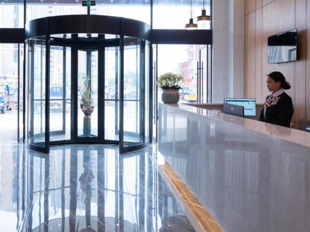 GreenTree Inn Express Hefei Yaohai Wanda Minghuang Road 30/38
