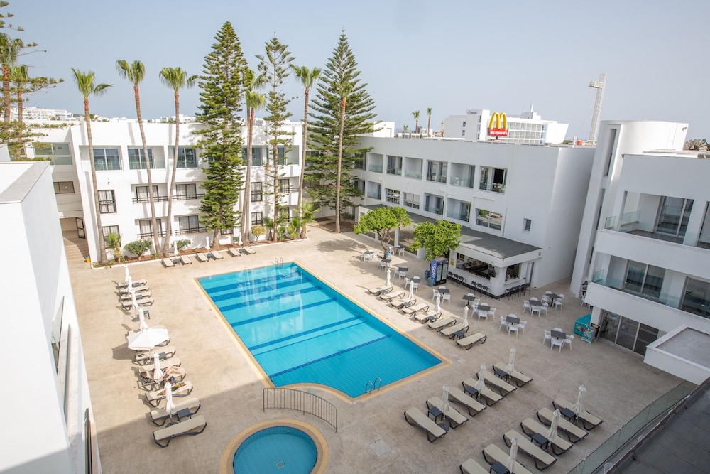 Anthea Hotel Apartments 54/60