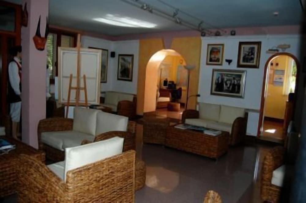 Aparthotel Domus De Janas Sul Mare 29/50