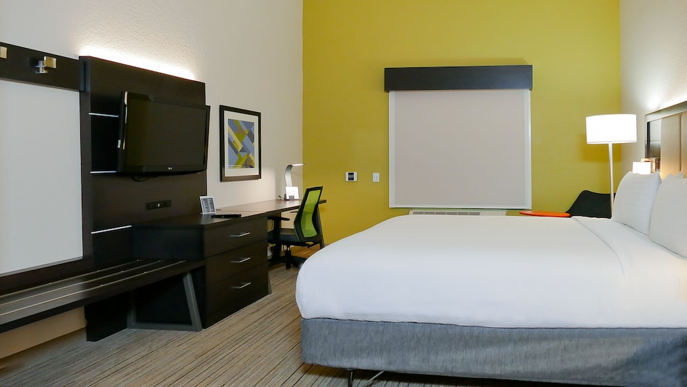 غرفة قياسية بسرير كينج، Holiday Inn Express and Suites St. Petersburg North (I-275), an IHG Hotel 3/8