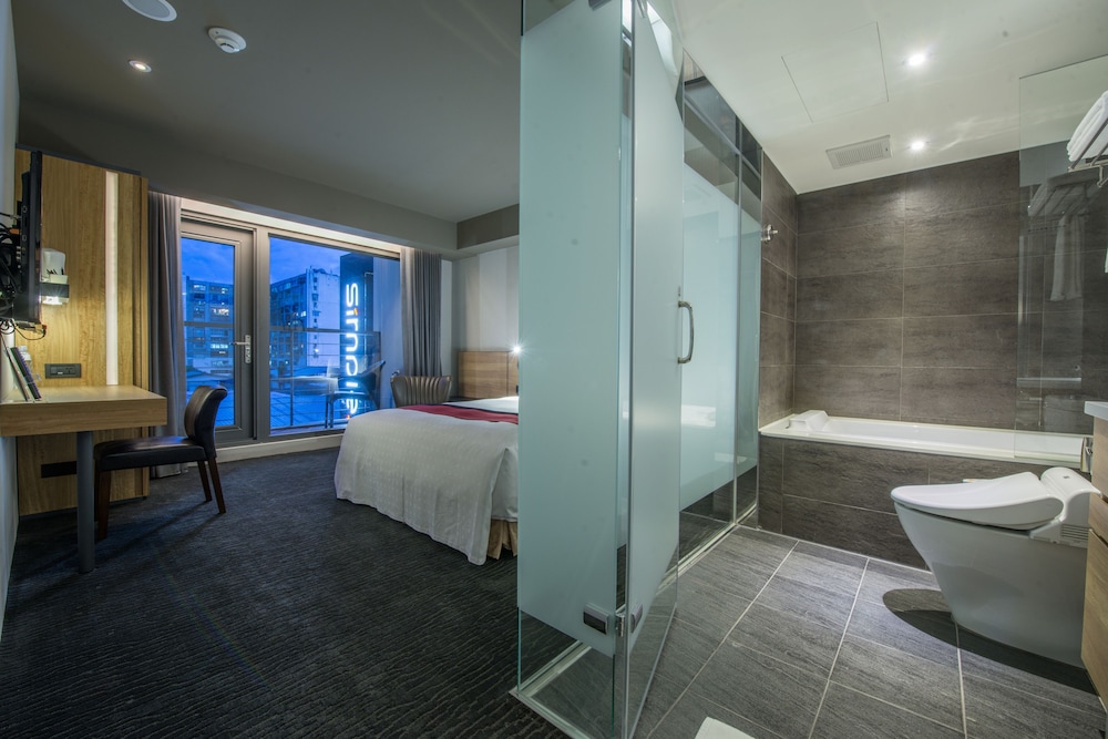 Simple Plus Hotel 33/50