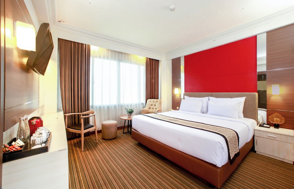 Grand Inna Tunjungan 12/27