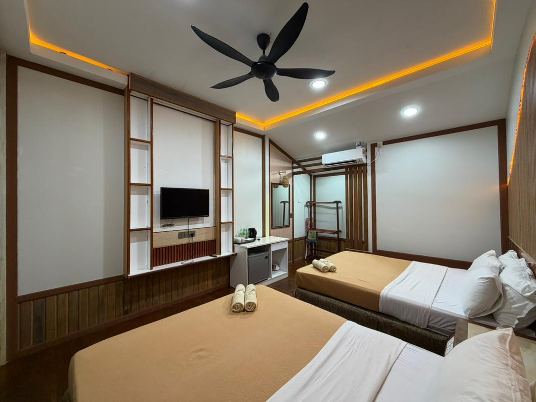 Anjung, 2 Double Beds