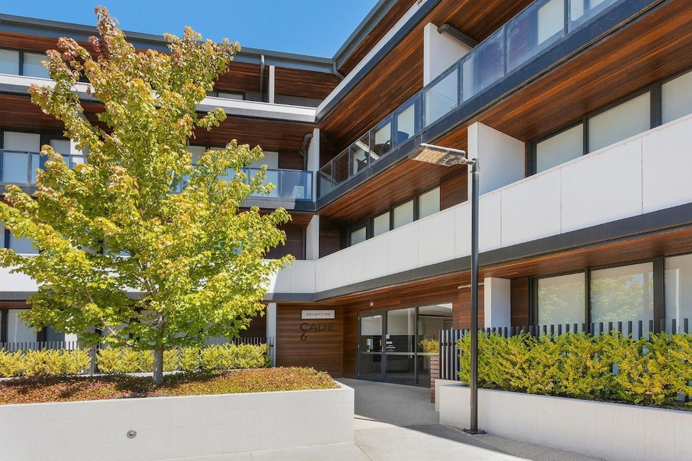 Clayton Serviced Apartments 2/33