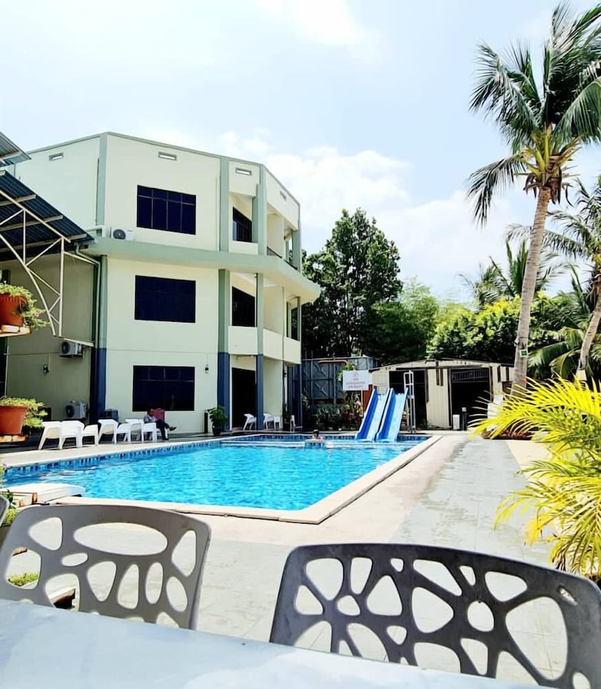Best Star Resort 11/62