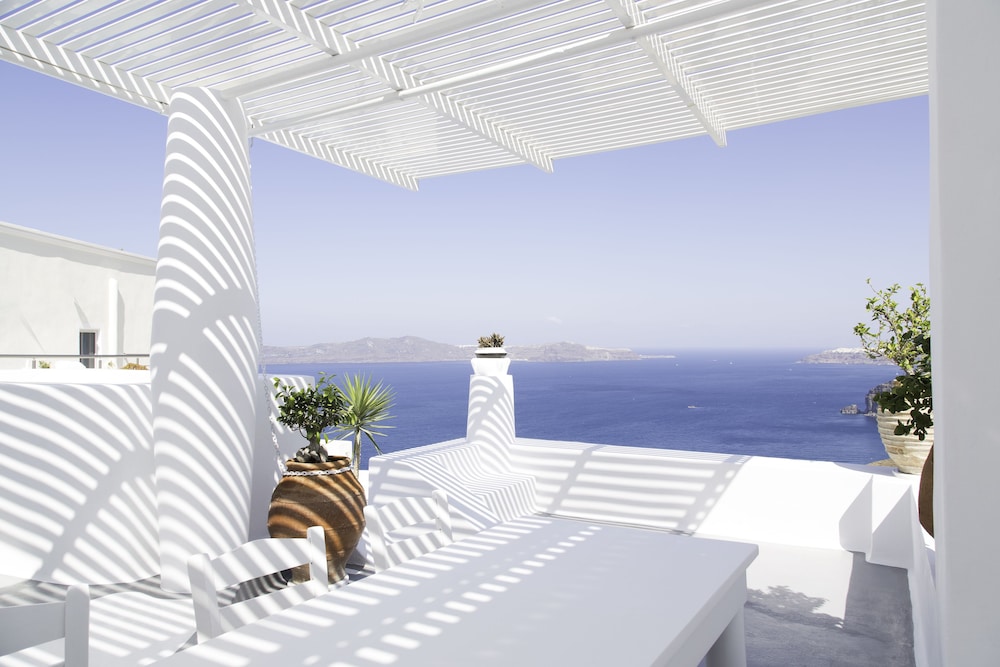 Trieris Villas And Suites 25/50