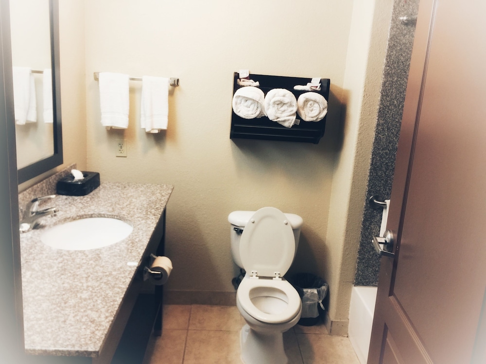 Spark by Hilton Missouri City 10/31