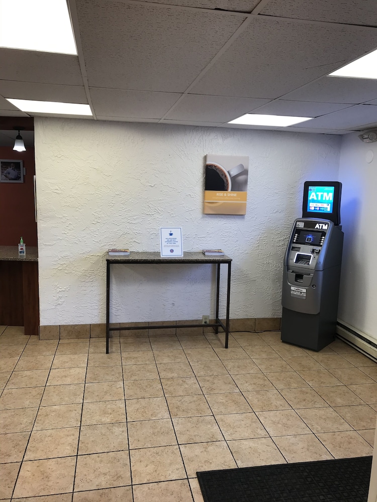Motel6 Saint Paul, MN - I-94 13/54