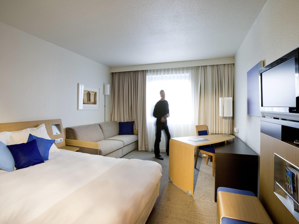 Novotel Marne la Vallee Noisy le Grand 17/75