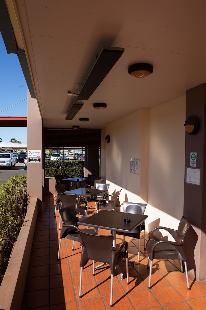 Wilsonton Hotel 55/61
