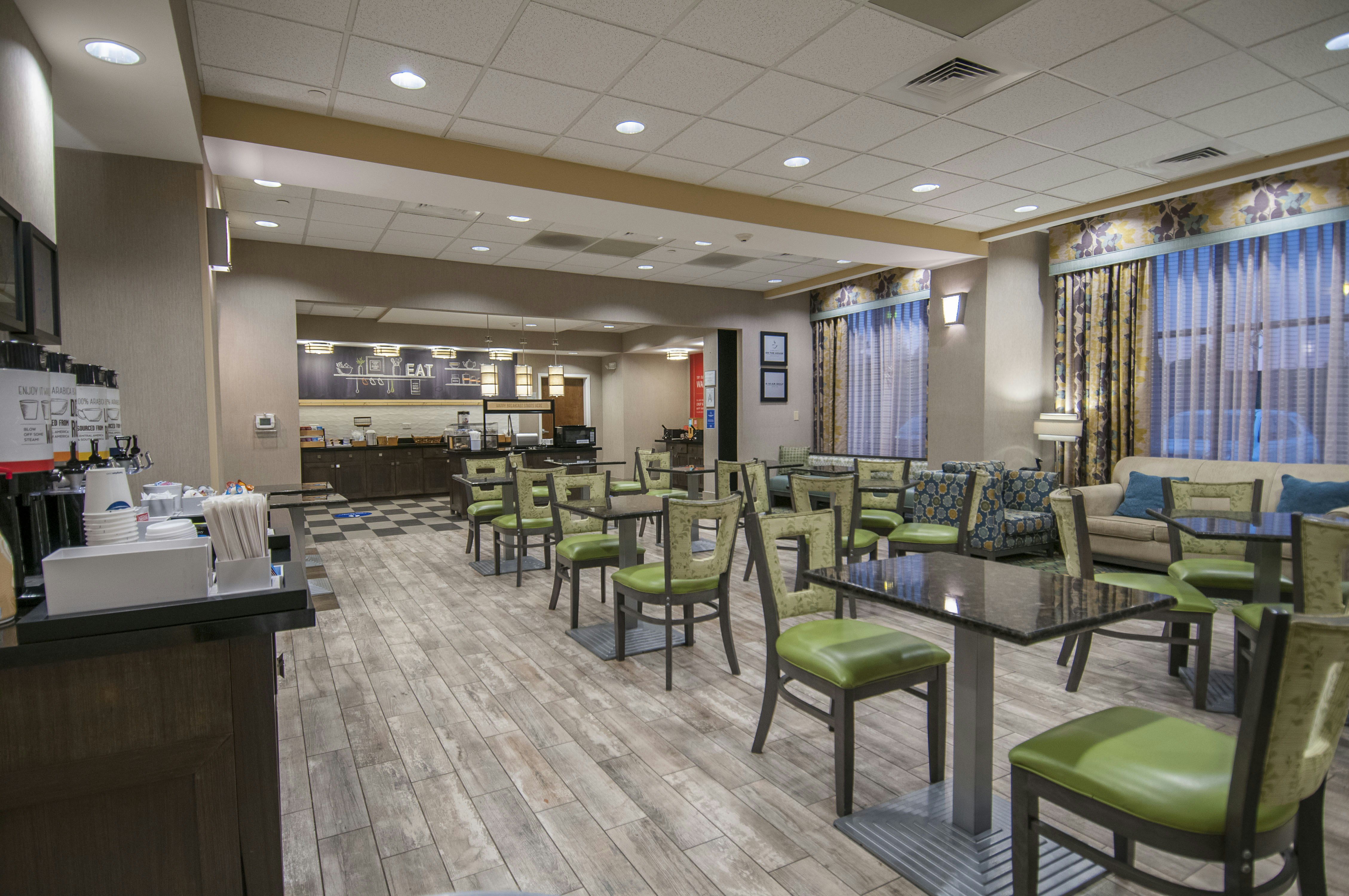 Hampton Inn Hernando Ms 40/65
