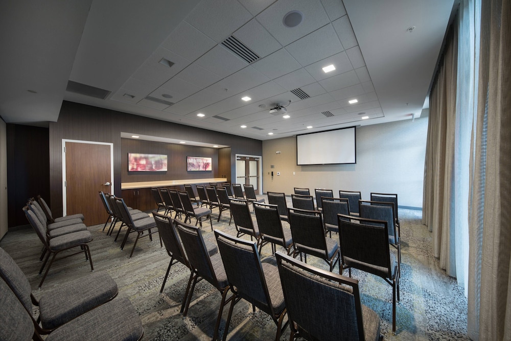 Hotel Courtyard By Marriott Russellville 36/39