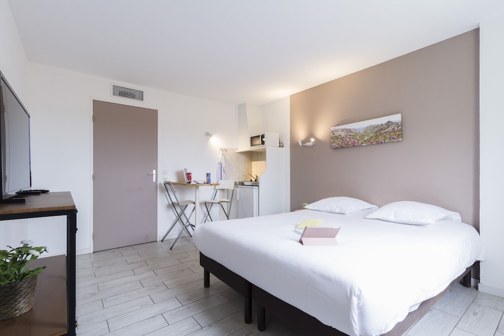 Garden City Aix En Provence Puyricard 17/61