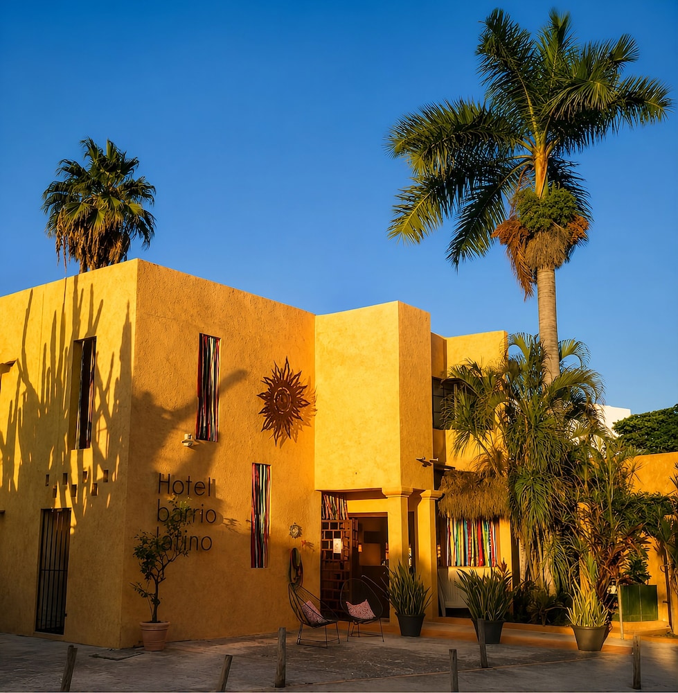 Hotel Barrio Latino by Kavia in PLAYA DEL CARMEN